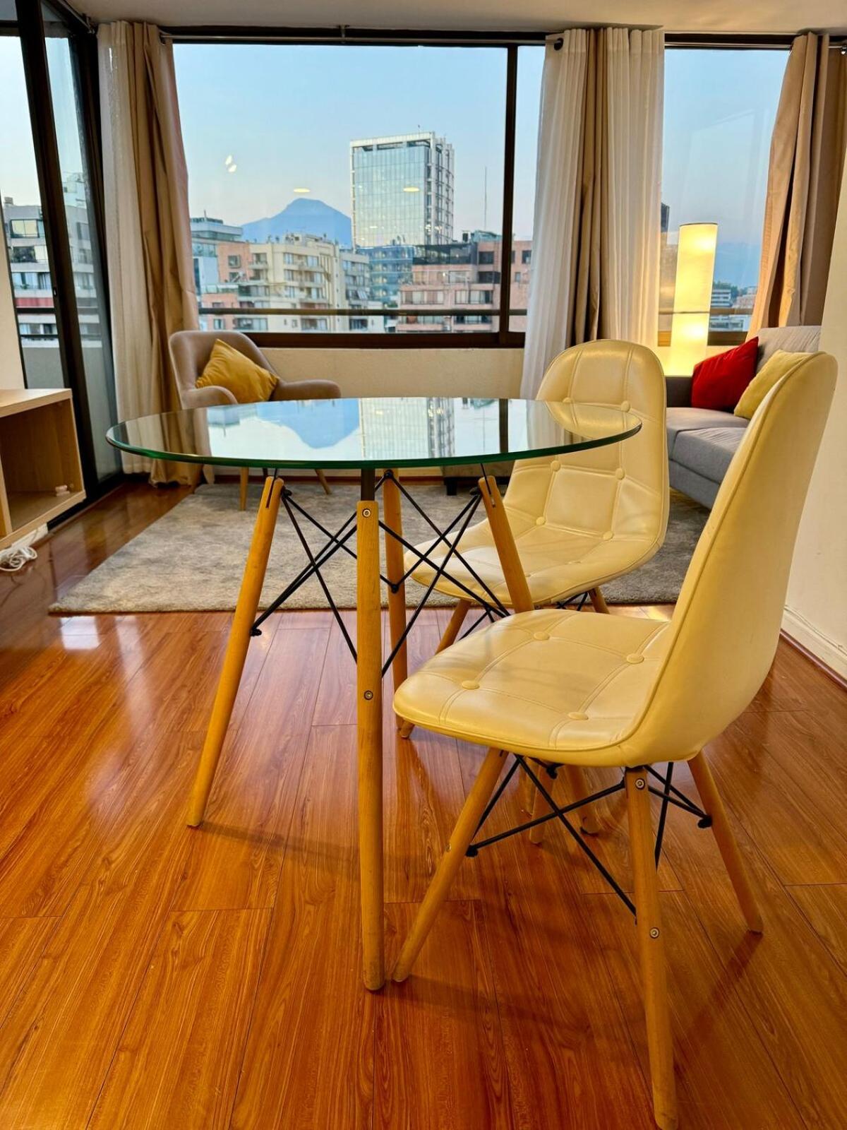 Andar 14 Localizacao Em Condes Chile Confortavel Apartamento *